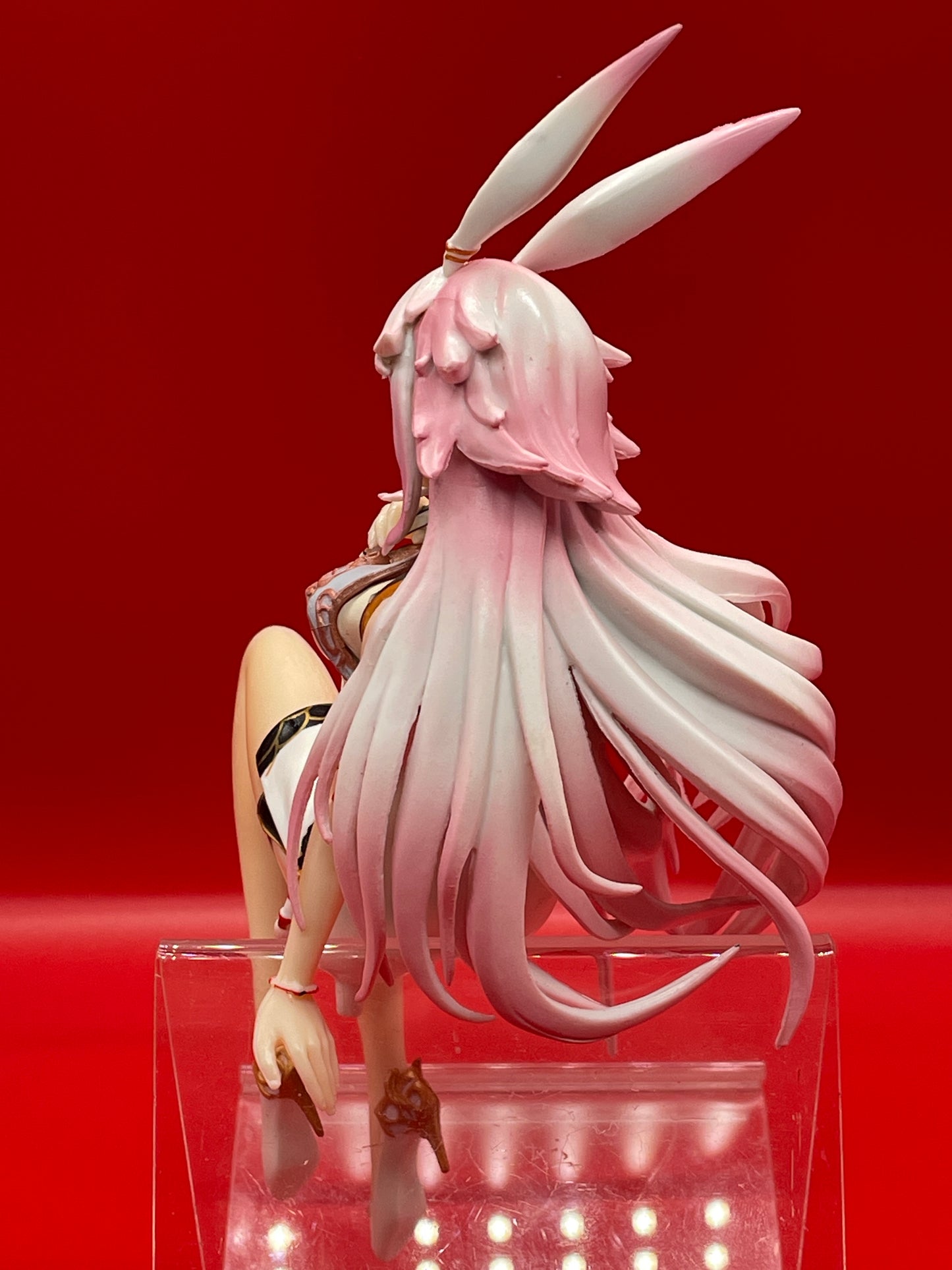 Houkai Gakuen: Yae Sakura "sitting" PVC figure