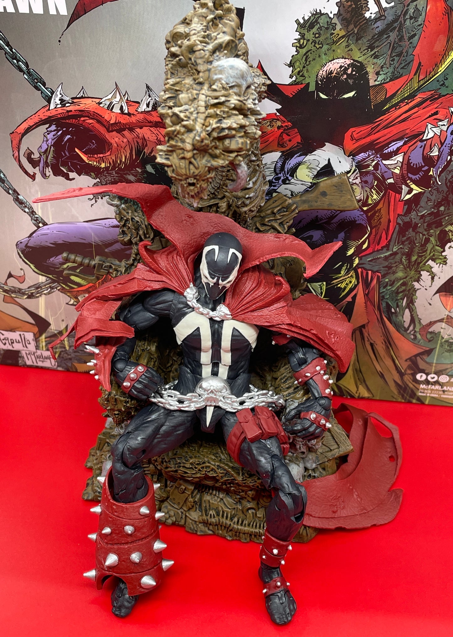 McFarlane Toys "Spawn on Throne" Deluxe action figure