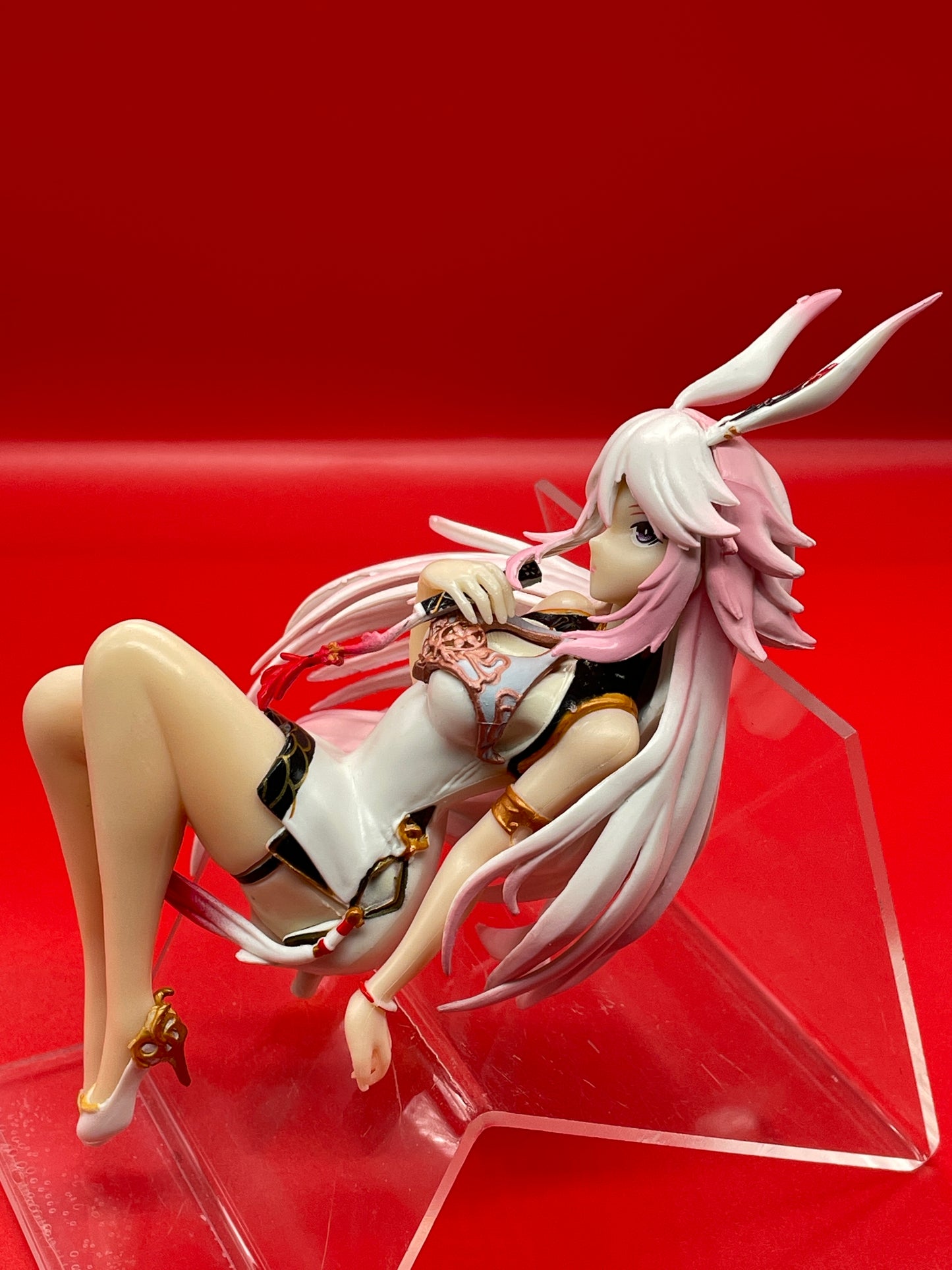 Houkai Gakuen: Yae Sakura "sitting" PVC figure