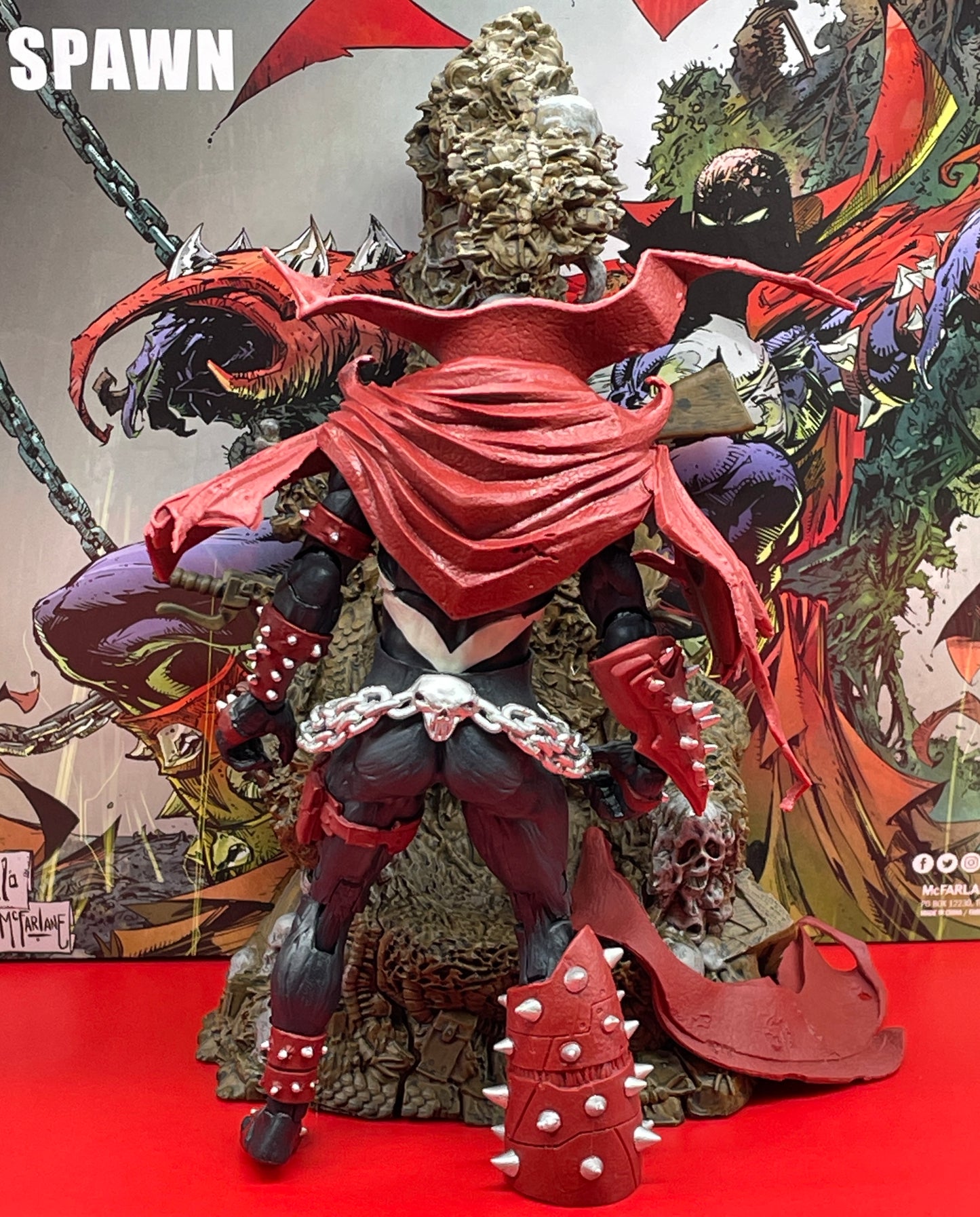 McFarlane Toys "Spawn on Throne" Deluxe action figure