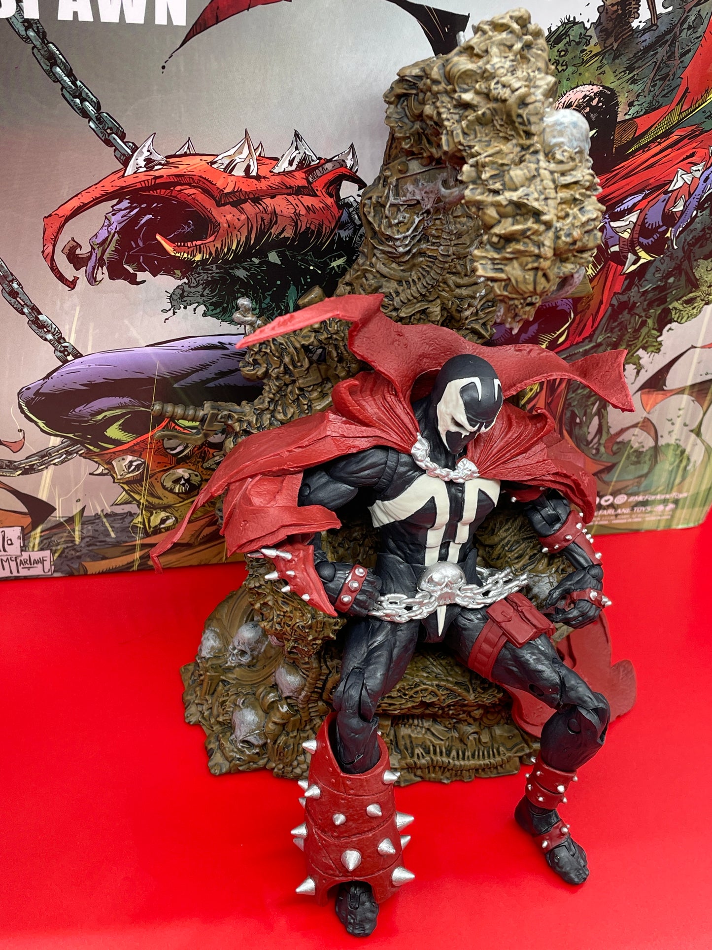 McFarlane Toys "Spawn on Throne" Deluxe action figure